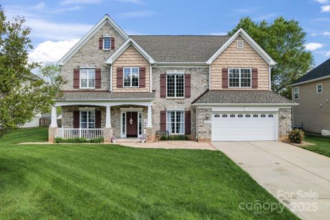 1016 Spanish Moss Road