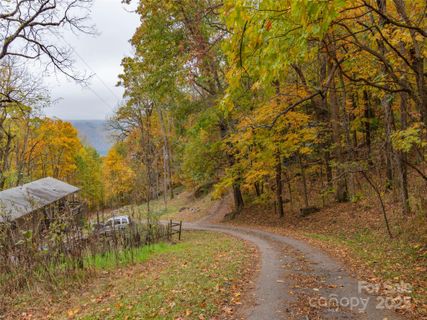 000 Sleepy Hollow Lane