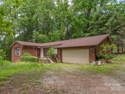 3 N Marley Drive sold home in Butt Mountain Estates, Flat Rock, NC