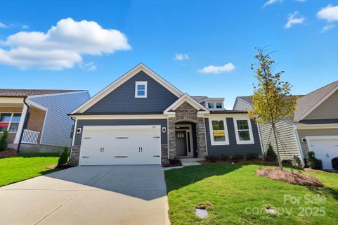 125 S Prestwick Way