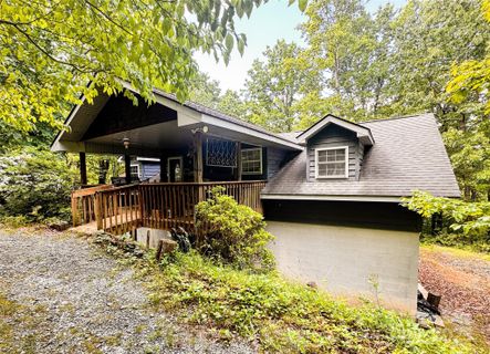 60 Mountain Page Road sold home in Mountain View, Saluda, NC