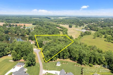 Homes in Dobbs Valley, Statesville
