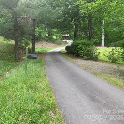 5 Friar Tuck Lane