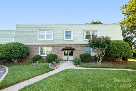 2638 Park Road