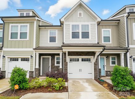2018 Crooked Oak Lane sold home in Landings At White Rose, York, SC