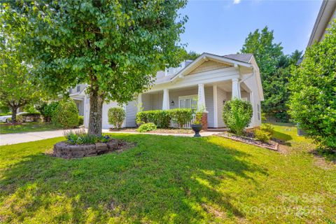 10927 Chrudan Drive sold home in Dilworth Chase, Charlotte, NC