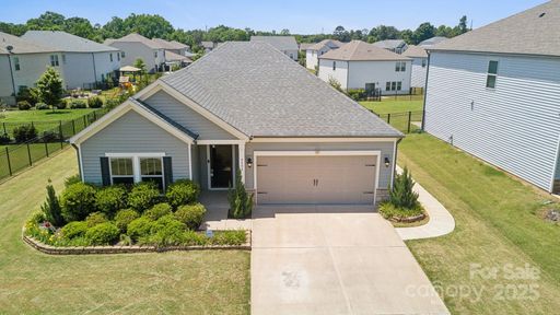 8406 Flint Hill Drive sold home in Haywyck Meadows, Charlotte, NC