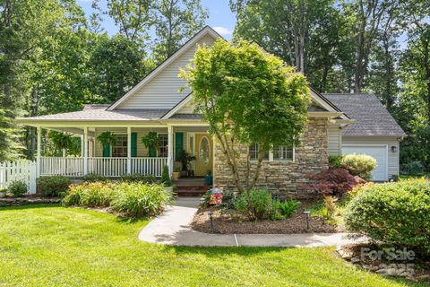 61 N Greenwood Forest Drive sold home in Greenwood Forest, Etowah, NC