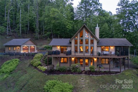 268 Trappers Run Drive sold home in Chestnut Hill Estates, Burnsville, NC