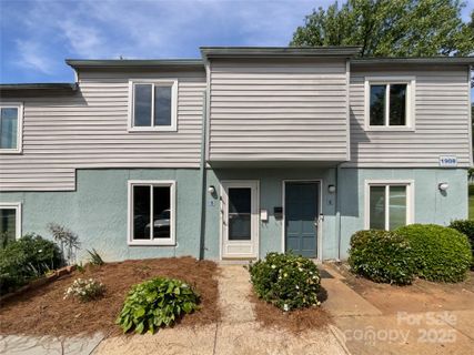 1908 Harvest Lane sold home in Sharon Lakes, Charlotte, NC