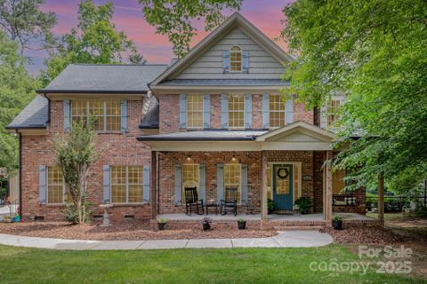 8121 Cane Pointe Lane sold home in Cane Pointe, Waxhaw, NC