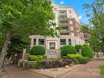 300 W 5th Street sold home in Fifth And Poplar, Charlotte, NC