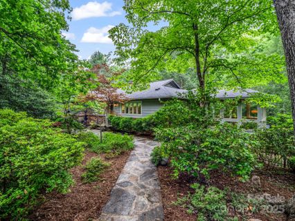 185 Greenstoke Loop