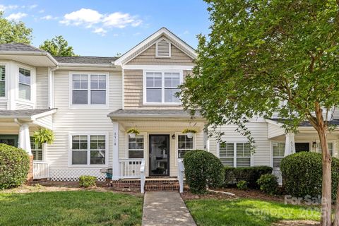 6518 Point Comfort Lane sold home in Carmel Heights, Charlotte, NC