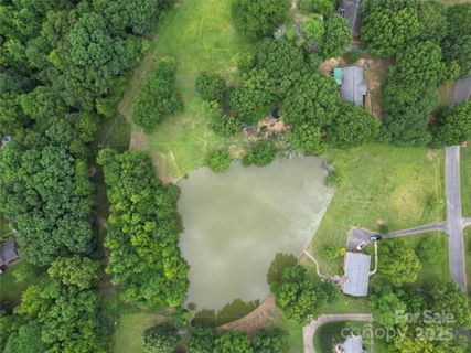 6339 Farmlake Drive