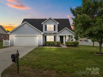 423 Courtland Court sold home in Manchester Place, Kannapolis, NC