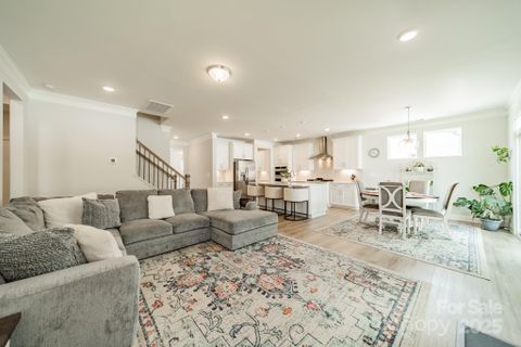 113 Summerhill Drive