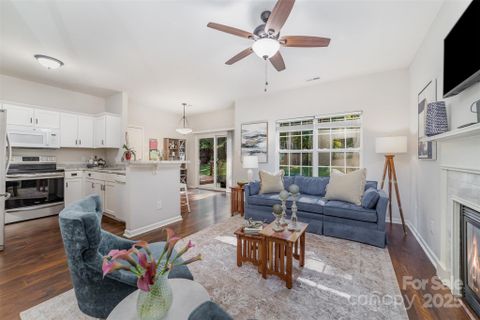 16121 Wrights Ferry Road sold home in Steelecroft Place, Charlotte, NC