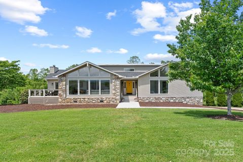 5 Loridon Drive sold home in Alpine Meadows, Weaverville, NC