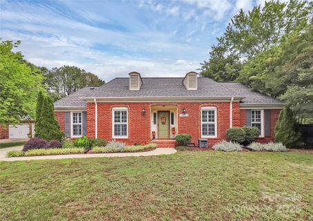 10024 Tealridge Lane sold home in White Oak, Charlotte, NC