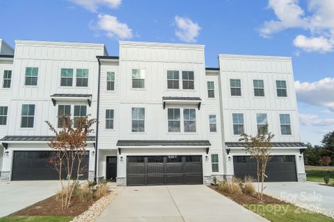 9214 Delancey Lane sold home in Christenbury Greene, Concord, NC
