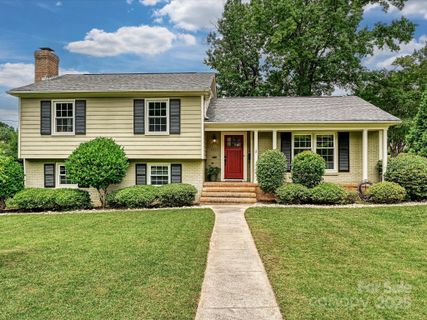 6325 Hazelton Drive sold home in Fairmeadows, Charlotte, NC