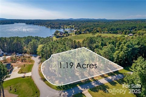5255 Pier Pointe Drive sold home in Plantation Pointe, Granite Falls, NC