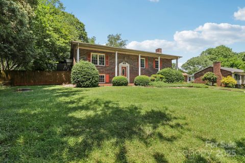 5626 Sandhurst Road sold home in Homestead, Hickory, NC