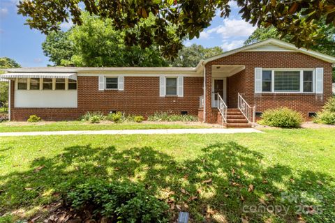 Previously sold for $550,000
