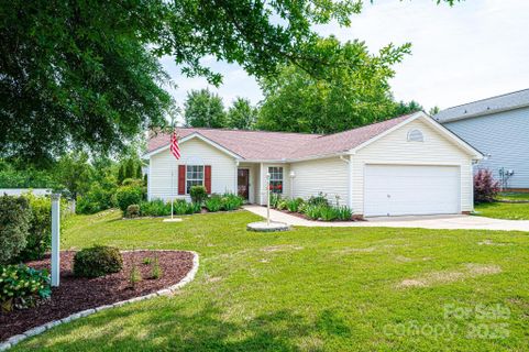 1957 8th Street Lane sold home in Windsong Village, Hickory, NC