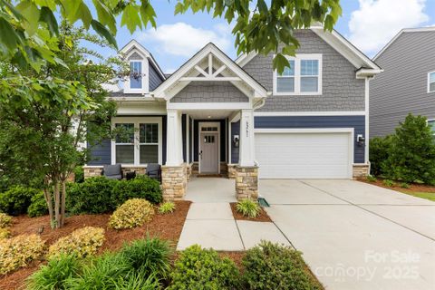 6261 Six String Court