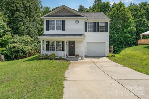 8524 Emerald Fern Way sold home in Creekside At Coulwood, Charlotte, NC