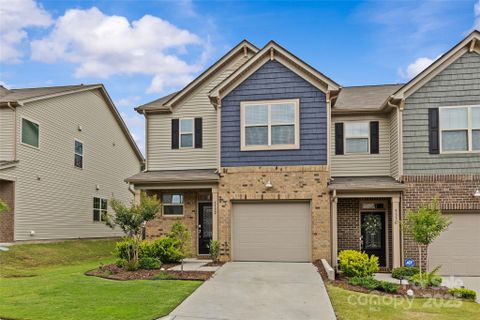 5332 Orchid Bloom Drive sold home in The Greens, Indian Land, SC