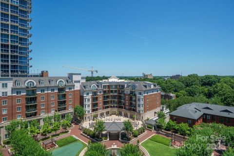 300 W 5th Street sold home in Fifth And Poplar, Charlotte, NC