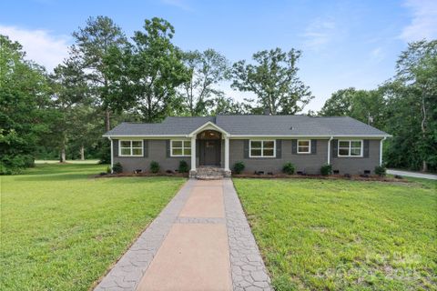 120 Pinewood Lane