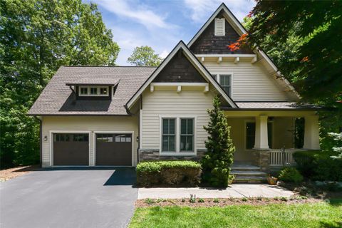 1 East Owl Creek Lane active home in Southcliff, Fairview, NC
