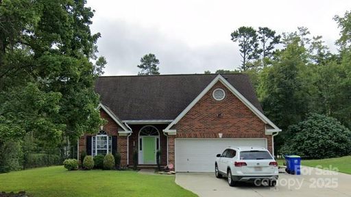 7134 Hunters Bluff Drive sold home in Hunters Bluff, Denver, NC