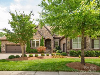 5805 Copperleaf Commons Court sold home in Enclave, Charlotte, NC
