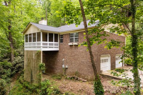 608 Surrey Glen Circle sold home in Hunters Glen, Hendersonville, NC
