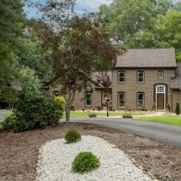 455 Old Farms Road