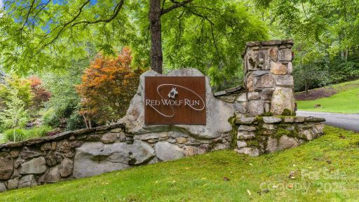 10 44 Poplar Path active home in Red Wolf Run, Mars Hill, NC