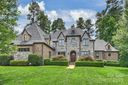 3032 Kings Manor Drive sold home in Matthews, SC