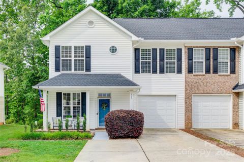 727 Torrey Pines Lane sold home in Glenridge, Fort Mill, SC