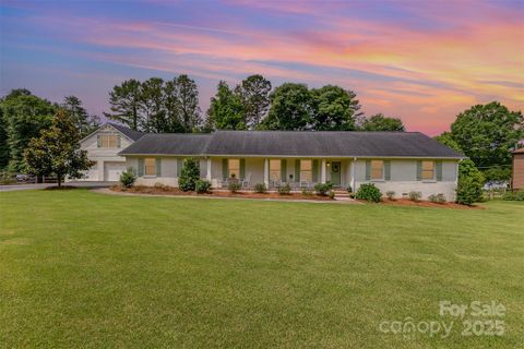 309 Ogden Drive sold home in Farmwood, Gastonia, NC