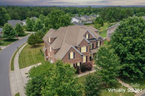 8409 Olde Stonegate Lane sold home in Olde Stonegate, Mint Hill, NC