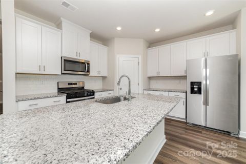 164 Shepherds Landing Drive sold home in Shepherds Landing, Mooresville, NC
