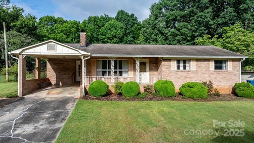 518 W School Street sold home in Carolina Terraces, Maiden, NC