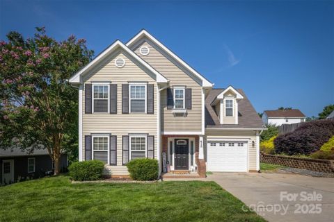 418 Eastway Lane sold home in Magnolia Place, Conover, NC