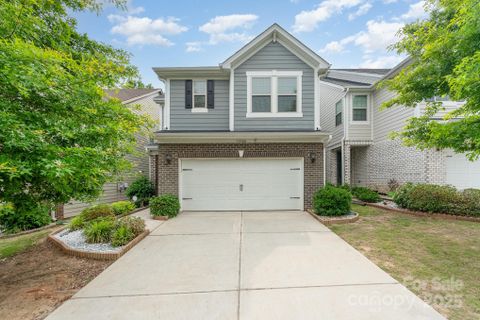 15524 Scholastic Drive sold home in Parkside, Charlotte, NC