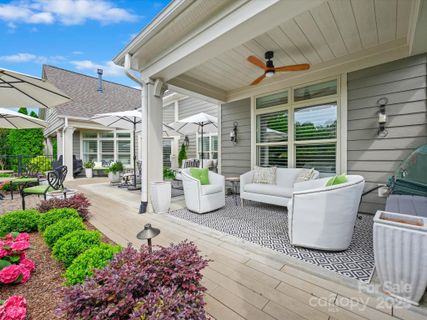 1226 Restoration Drive sold home in The Courtyards Of Marvin, Waxhaw, NC